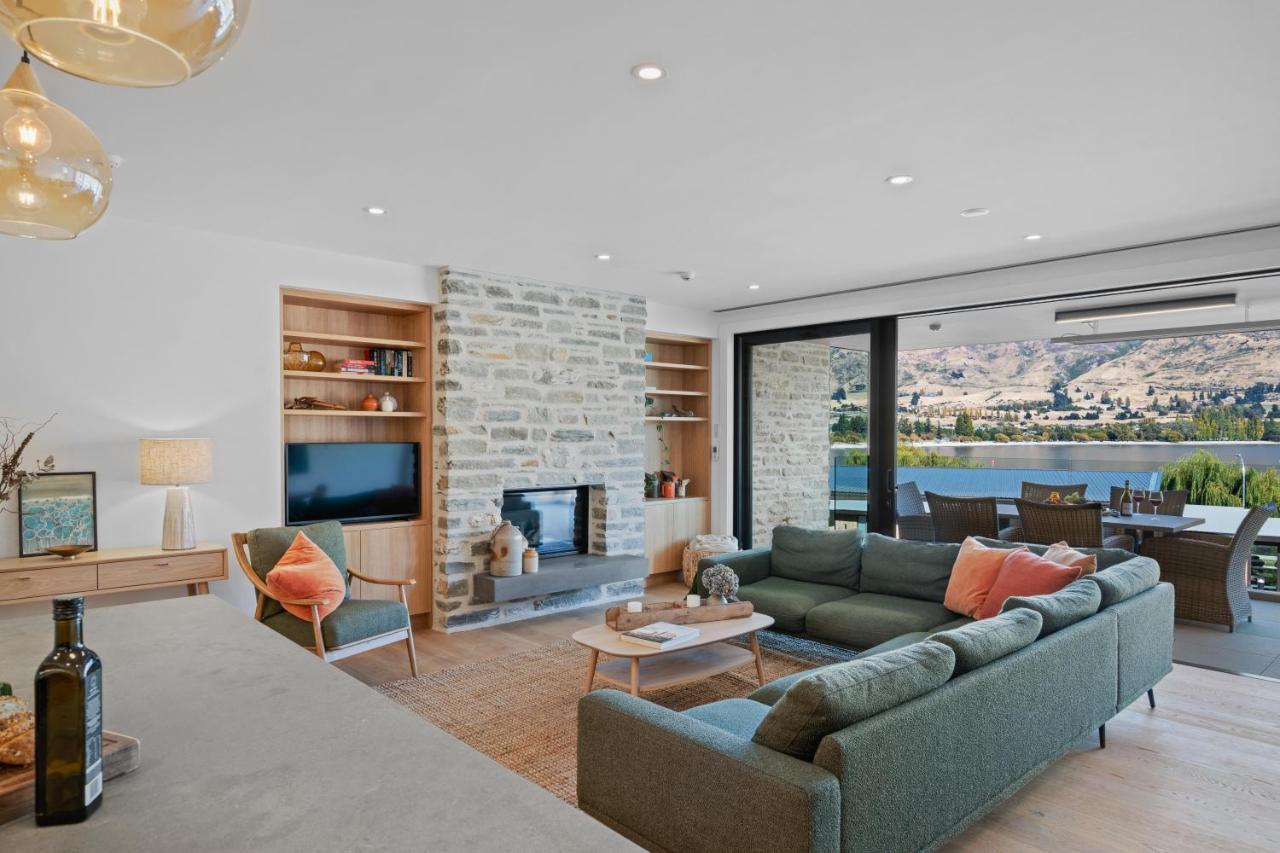 Winona Of Wanaka - Luxury Lakefront Apartment Dış mekan fotoğraf