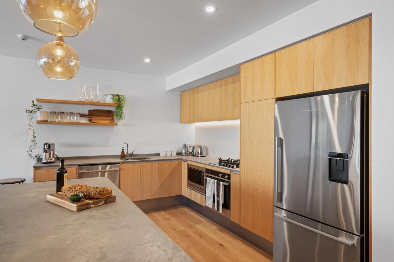 Winona Of Wanaka - Luxury Lakefront Apartment Dış mekan fotoğraf